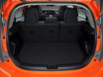 Toyota Prius C 2012 года